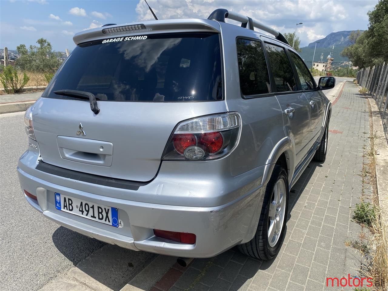 2006' Mitsubishi Outlander photo #4