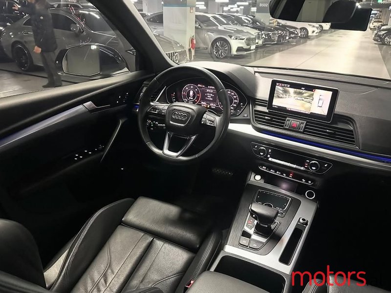 2020' Audi Q5 photo #5