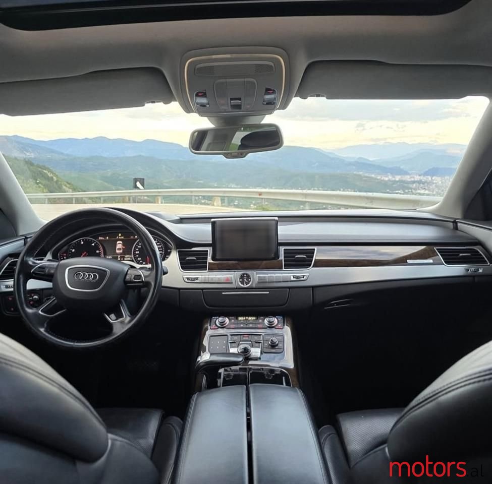 2016' Audi A8 photo #4
