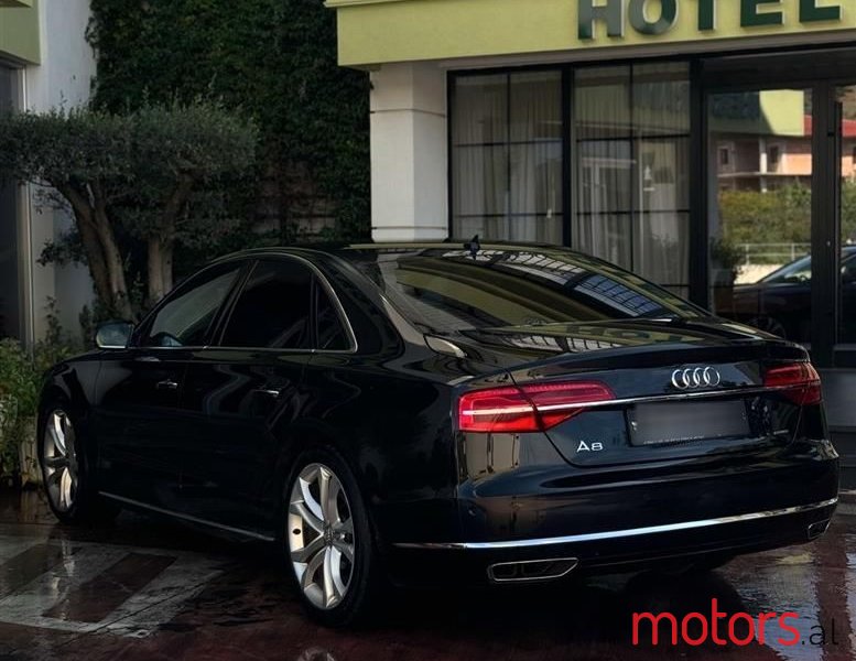 2014' Audi A8 photo #4