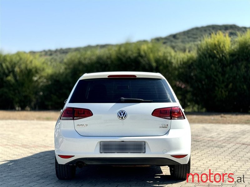 2014' Volkswagen Golf photo #6