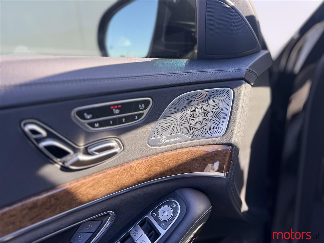 2015' Mercedes-Benz S 500 photo #3