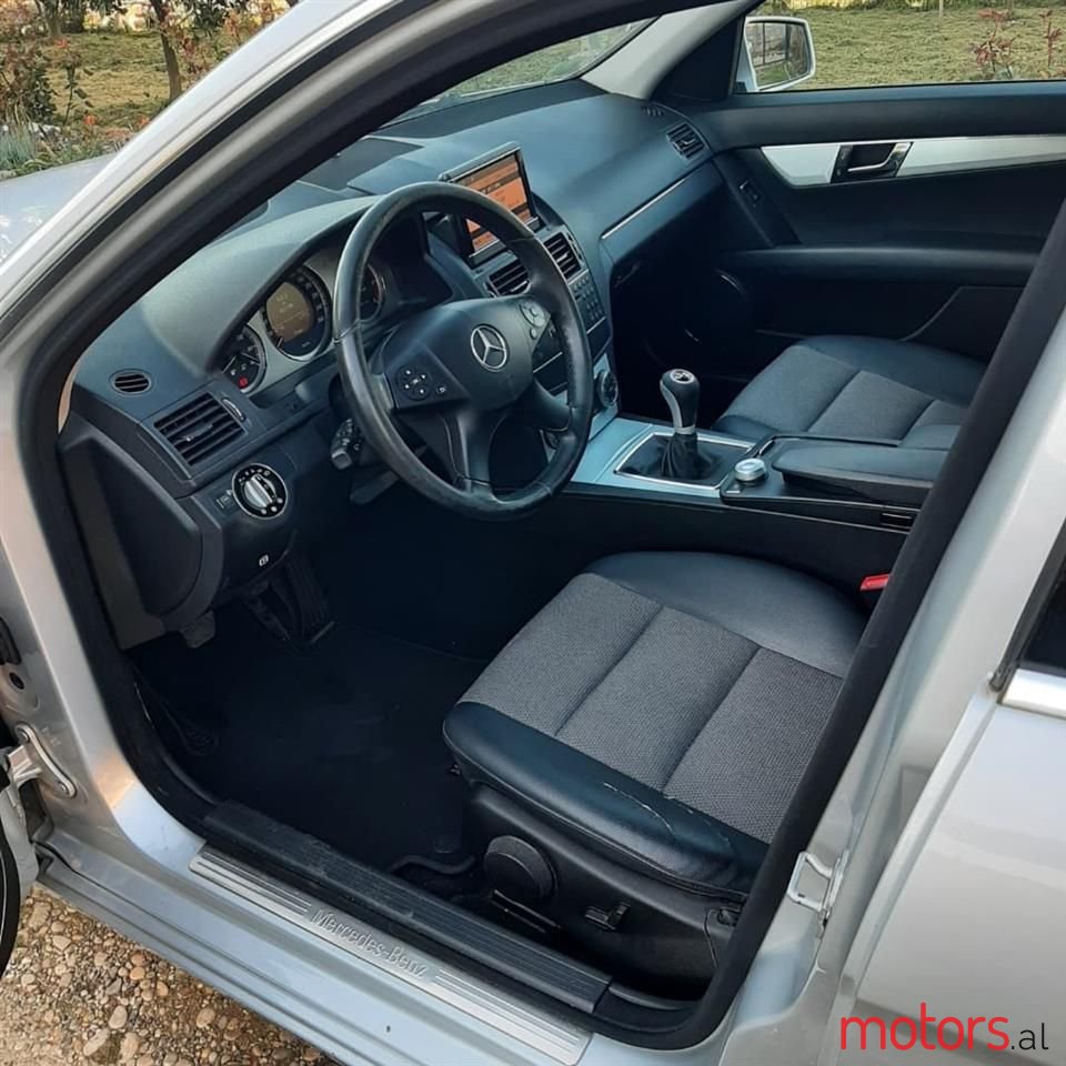 2008' Mercedes-Benz C 220 photo #6