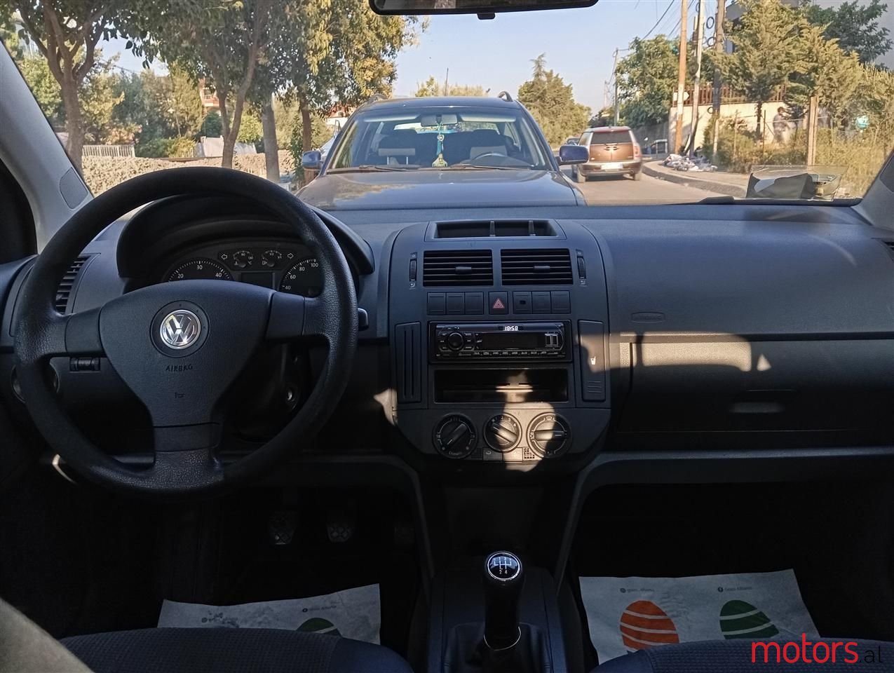 2008' Volkswagen Polo photo #3