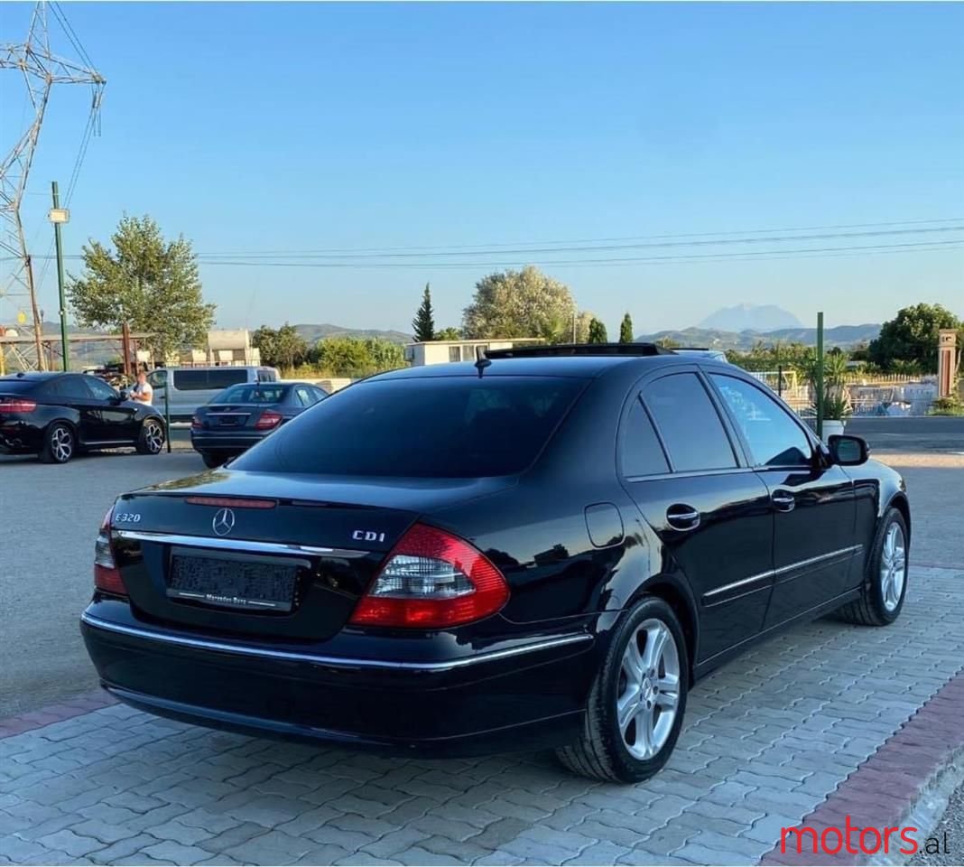 2007' Mercedes-Benz E 320 photo #4