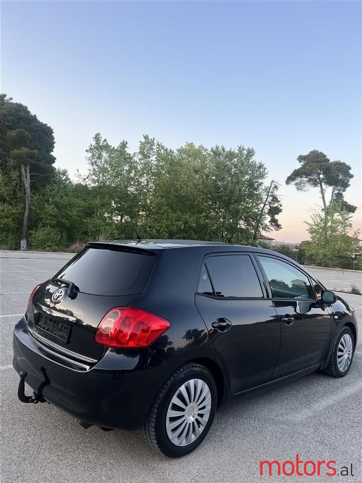 2007' Toyota Auris photo #5