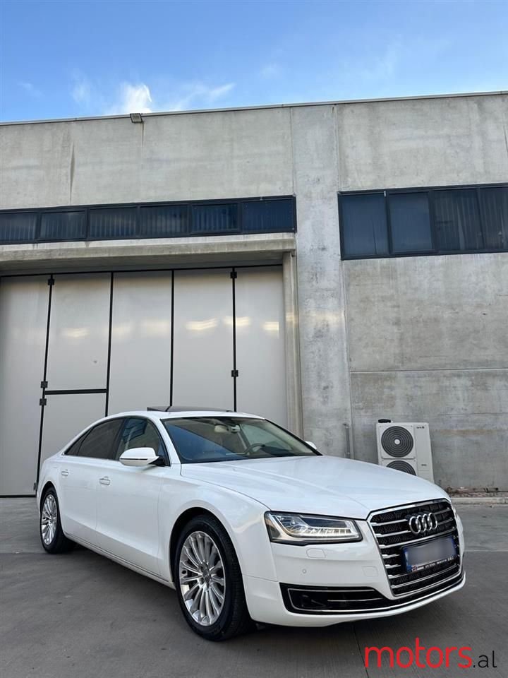 2015' Audi A8 photo #3