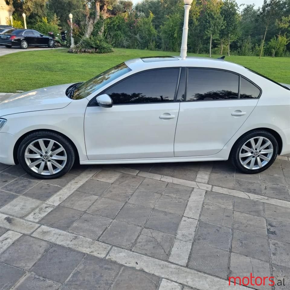 2013' Volkswagen Jetta photo #4