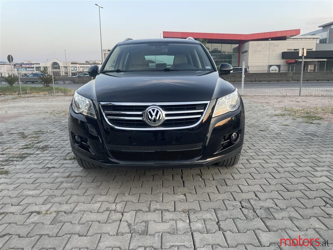 2008' Volkswagen Tiguan photo #4