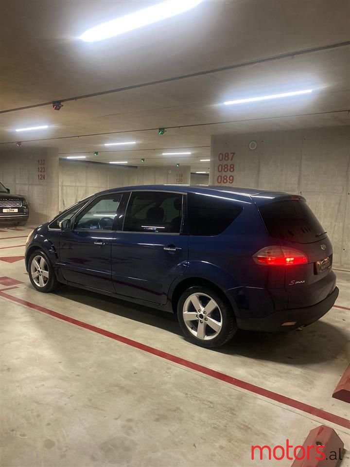 2009' Ford S-Max photo #3