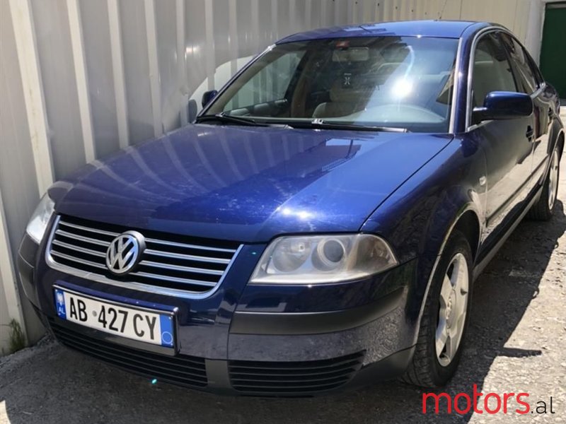 2003' Volkswagen Passat photo #2