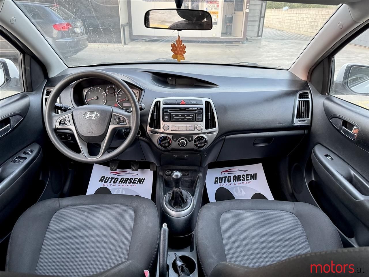 2014' Hyundai i20 photo #2