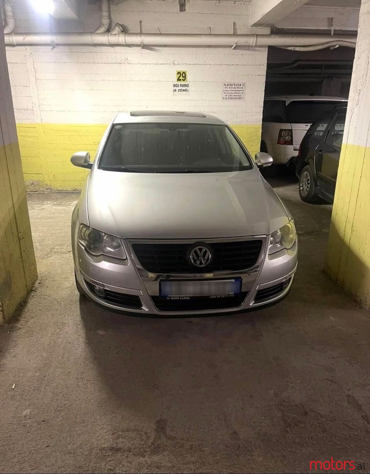 2010' Volkswagen Passat photo #1