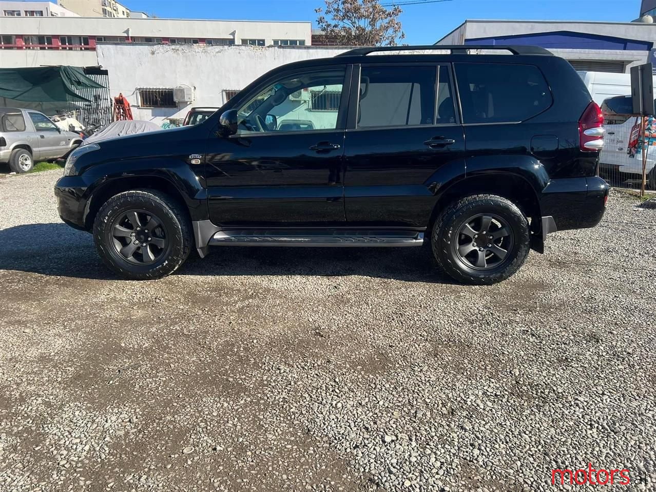 2007' Toyota Land Crusier photo #2