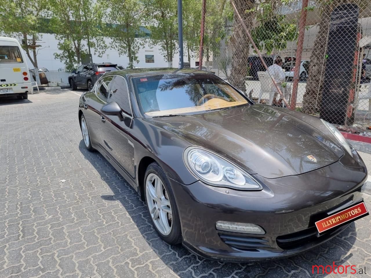 2010' Porsche Panamera photo #4