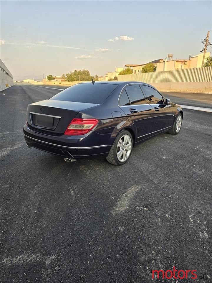 2009' Mercedes-Benz C 320 photo #3