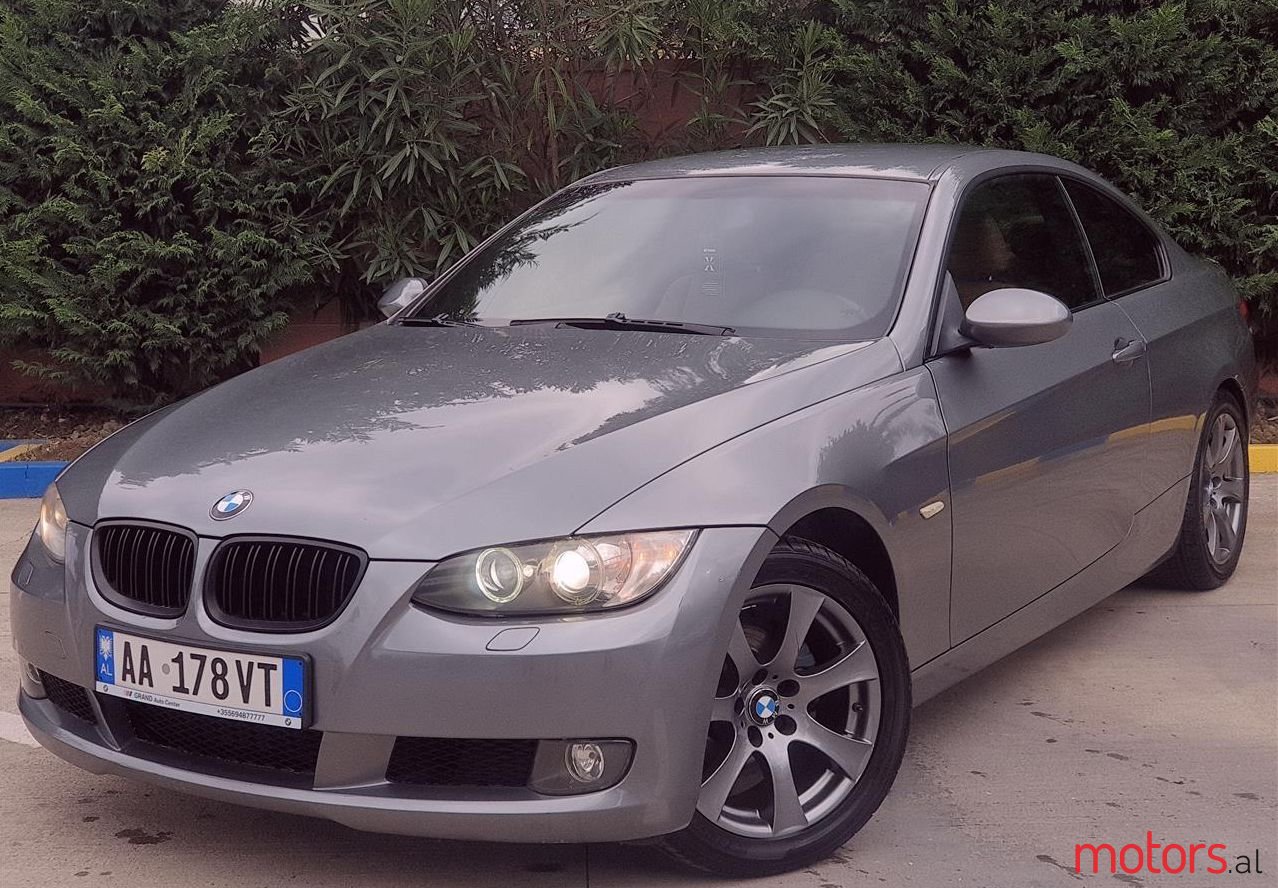 2008' BMW 320 photo #1