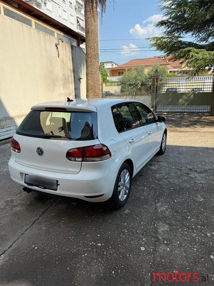 2012' Volkswagen Golf photo #6