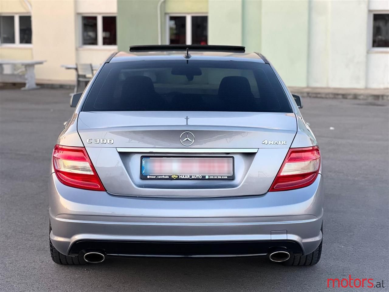 2011' Mercedes-Benz C 300 photo #5