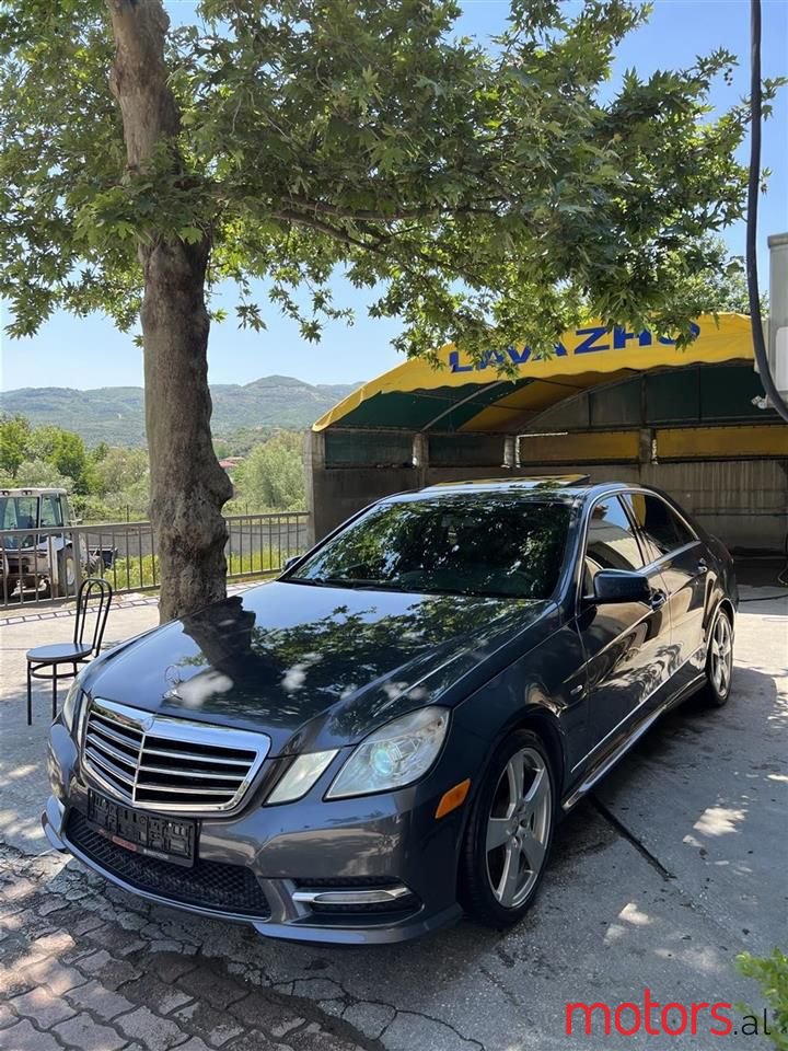2012' Mercedes-Benz E 350 photo #2