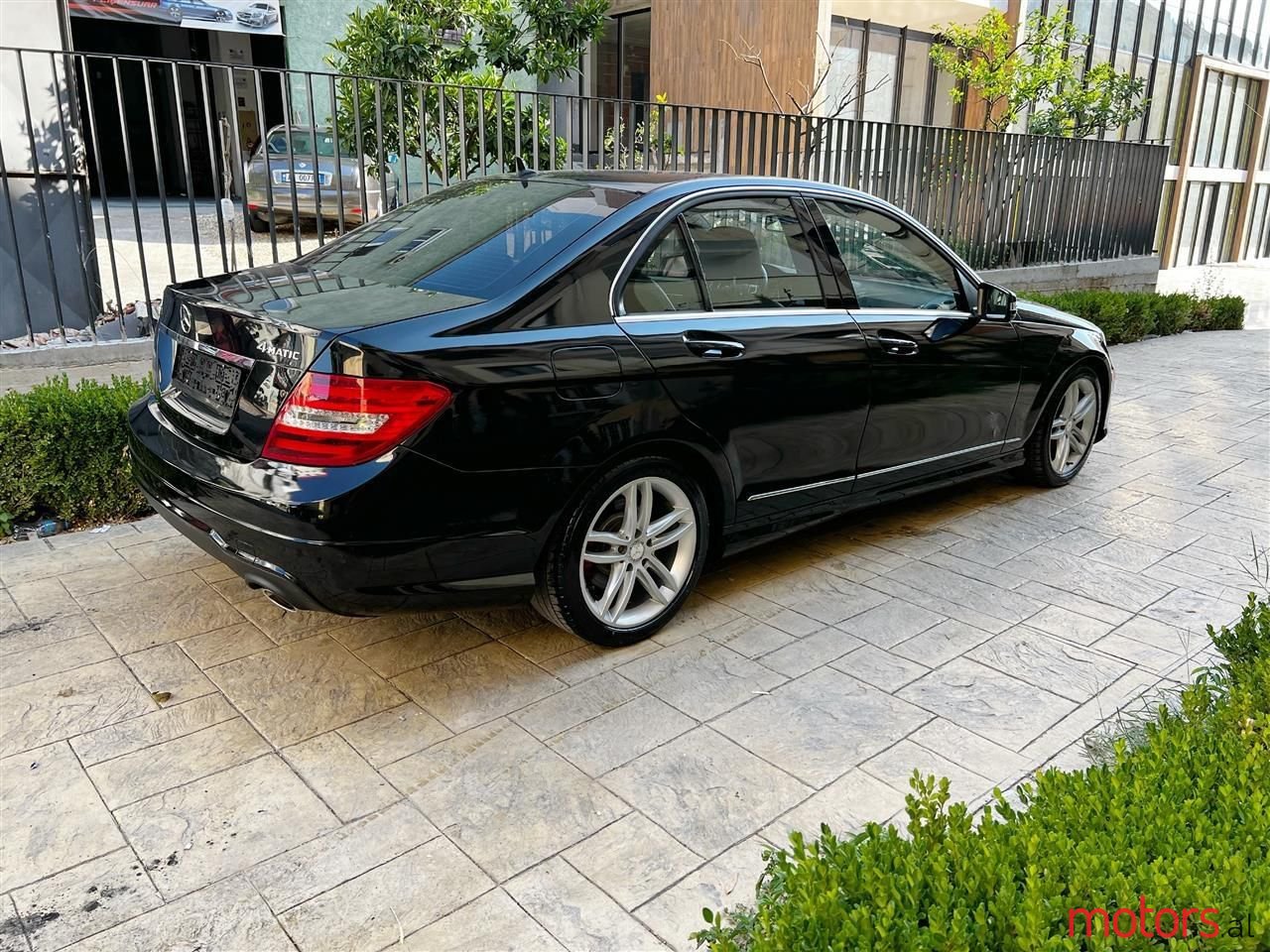 2012' Mercedes-Benz C 250 photo #3