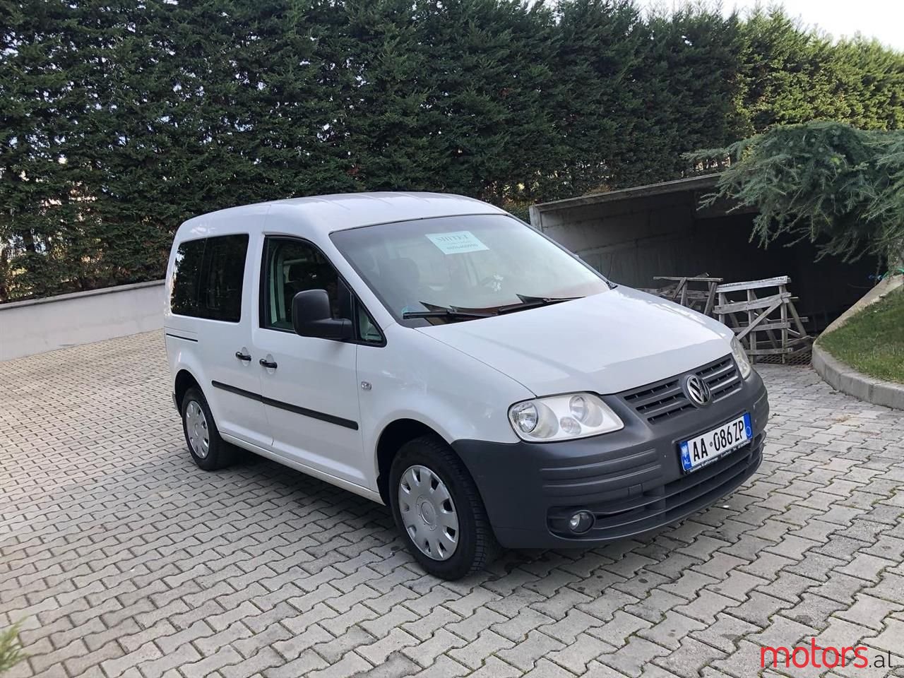 2007' Volkswagen Caddy photo #5