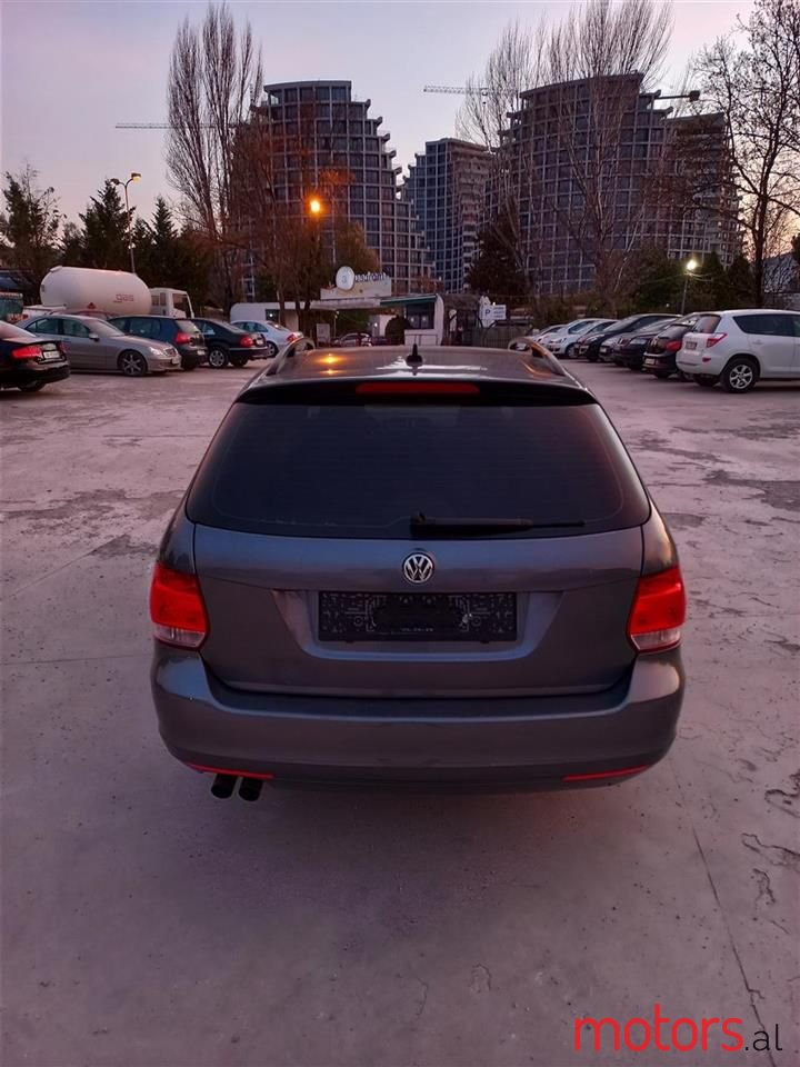 2013' Volkswagen Golf photo #3