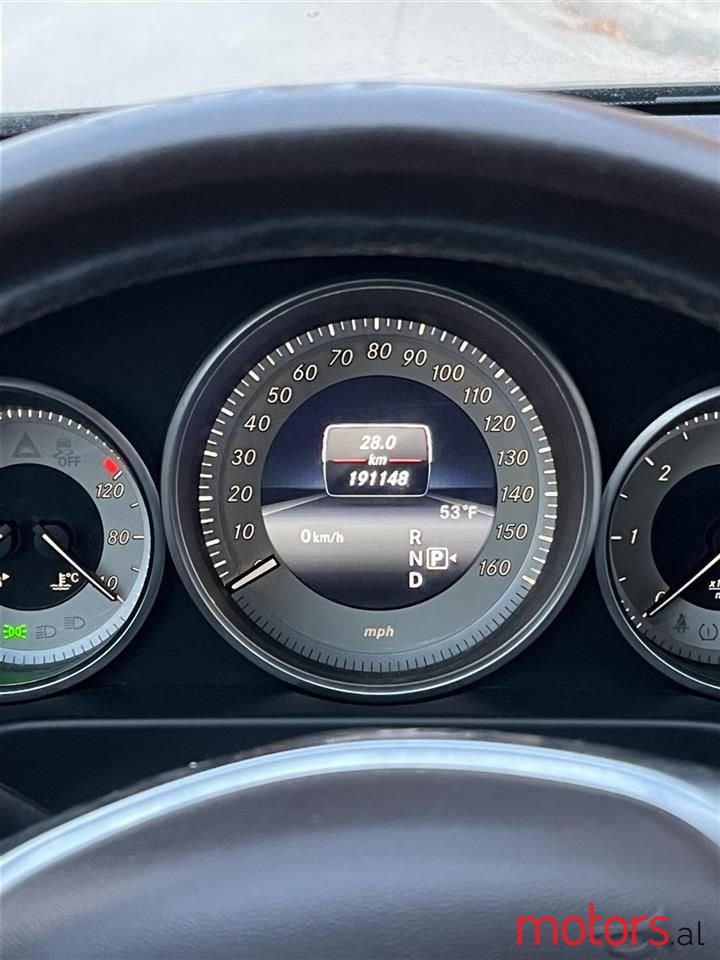 2015' Mercedes-Benz E 250 photo #4