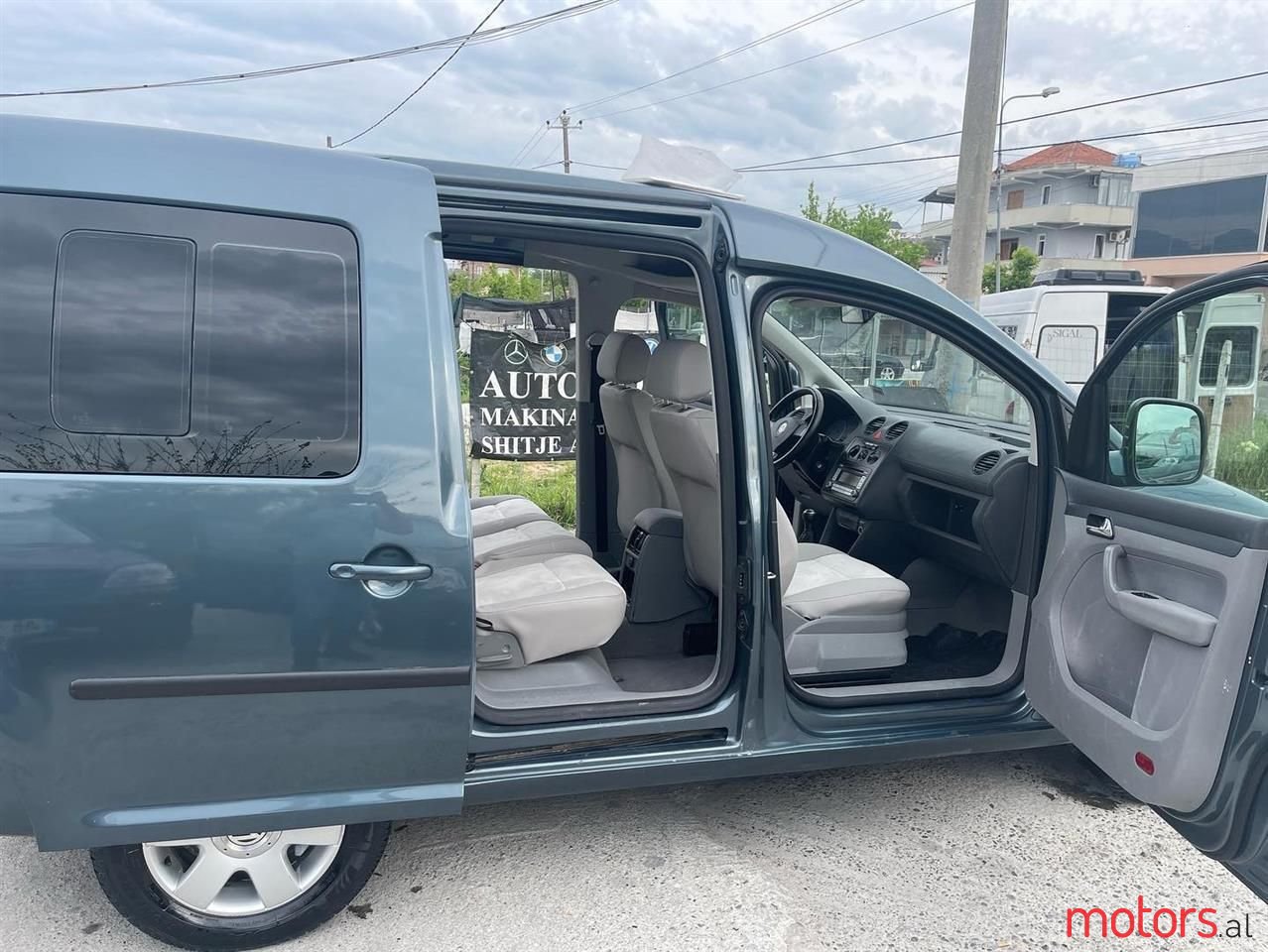 2006' Volkswagen Caddy photo #2