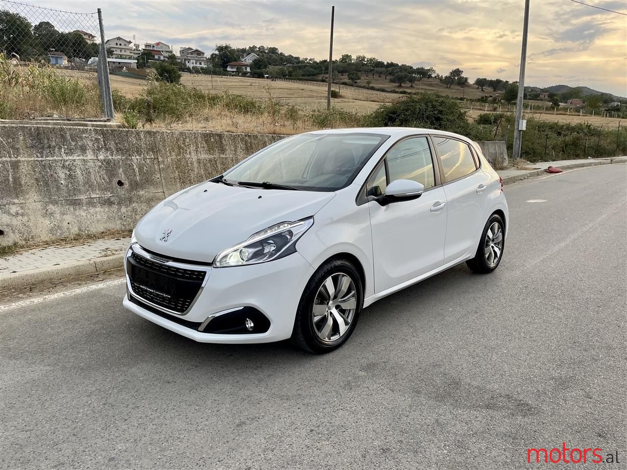 2018' Peugeot 208 photo #1