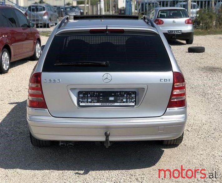2004' Mercedes-Benz C 220 photo #5