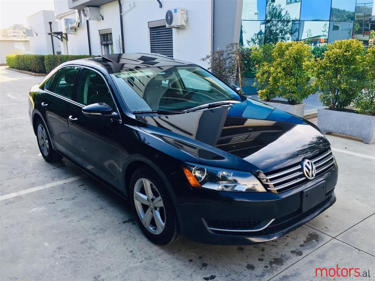 2012' Volkswagen Passat photo #1