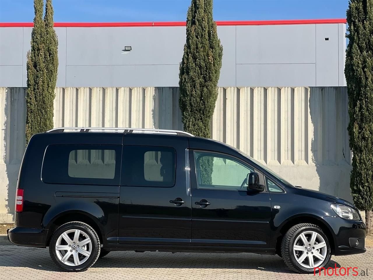 2012' Volkswagen Caddy photo #2