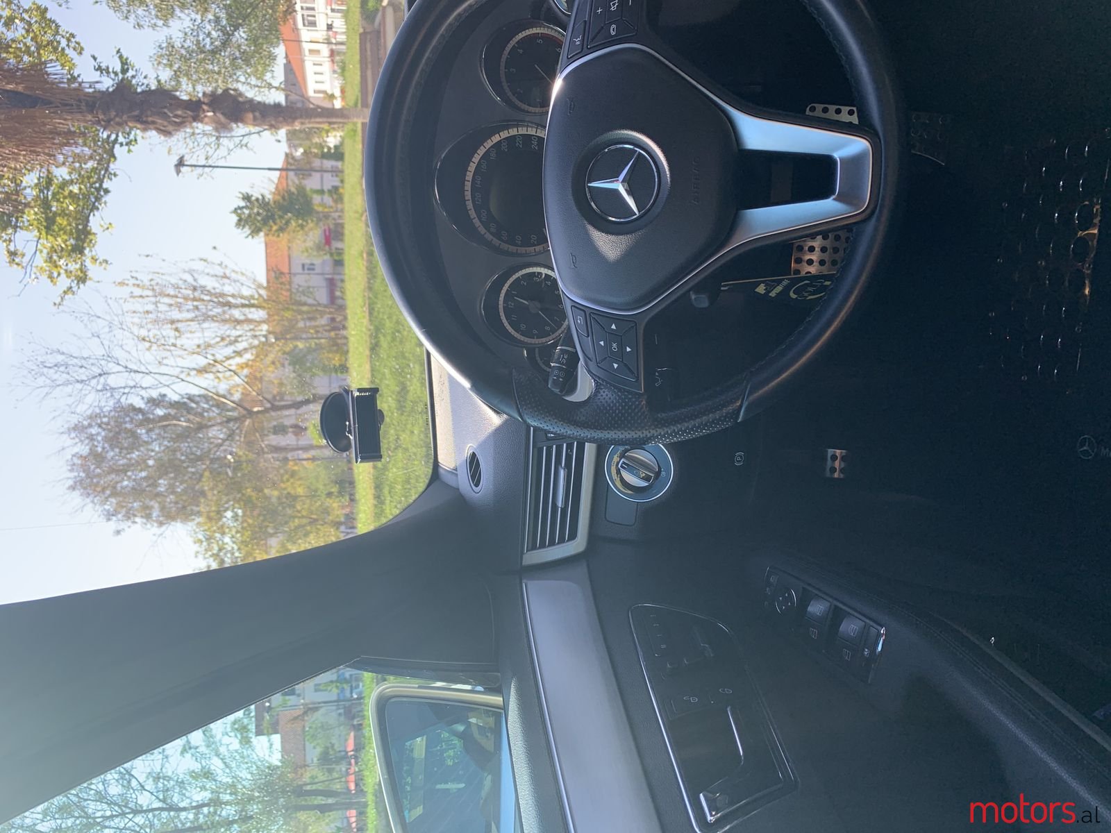 2012' Mercedes-Benz E-Class Mercedes e clas 350 viti photo #1