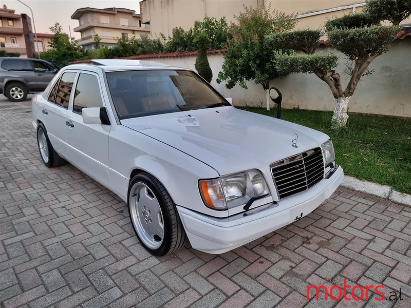 1994' Mercedes-Benz E 500 photo #2