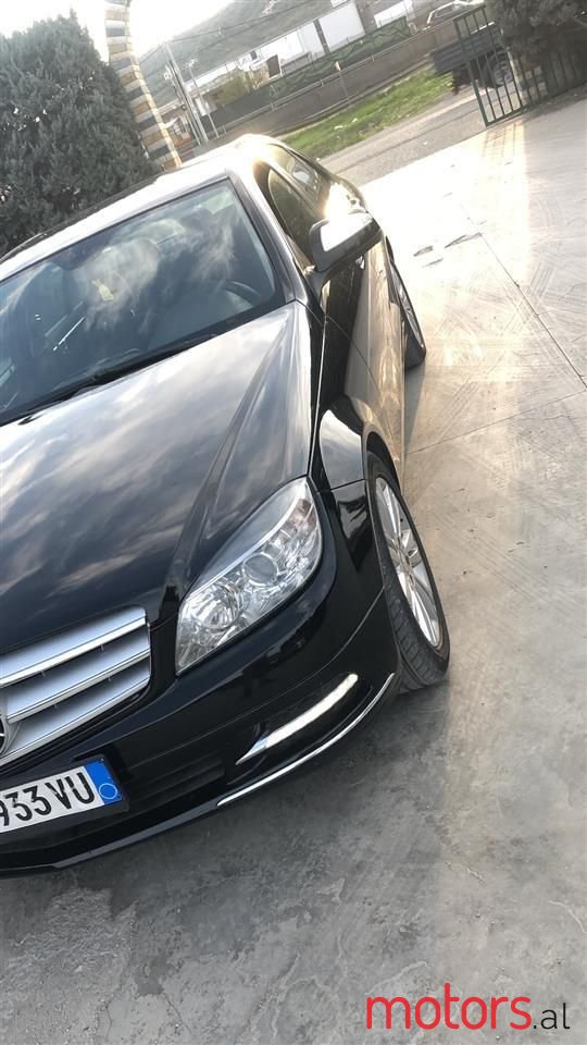 2008' Mercedes-Benz C 220 photo #3