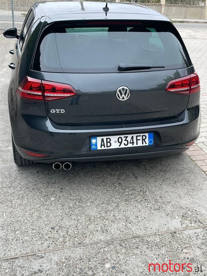 2013' Volkswagen Golf photo #3