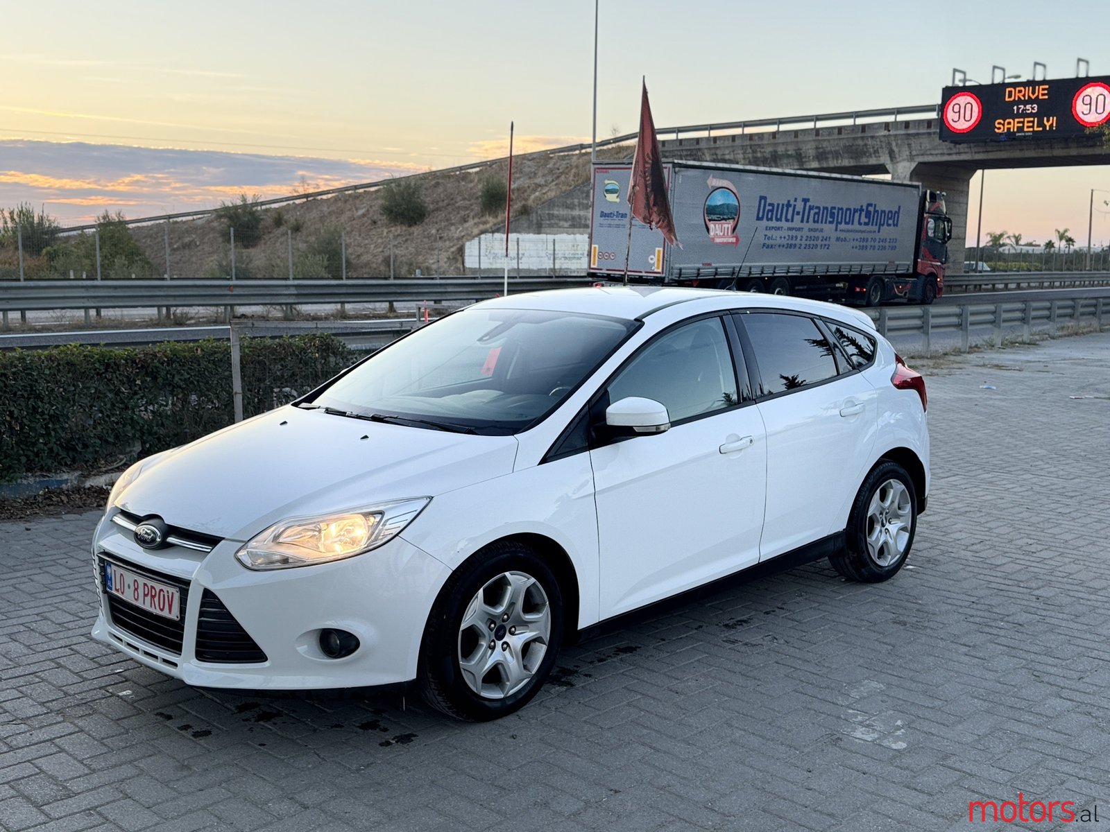 2014' Ford Focus photo #1