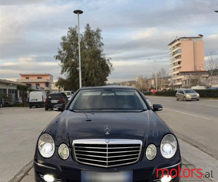 2007' Mercedes-Benz E 300 photo #5