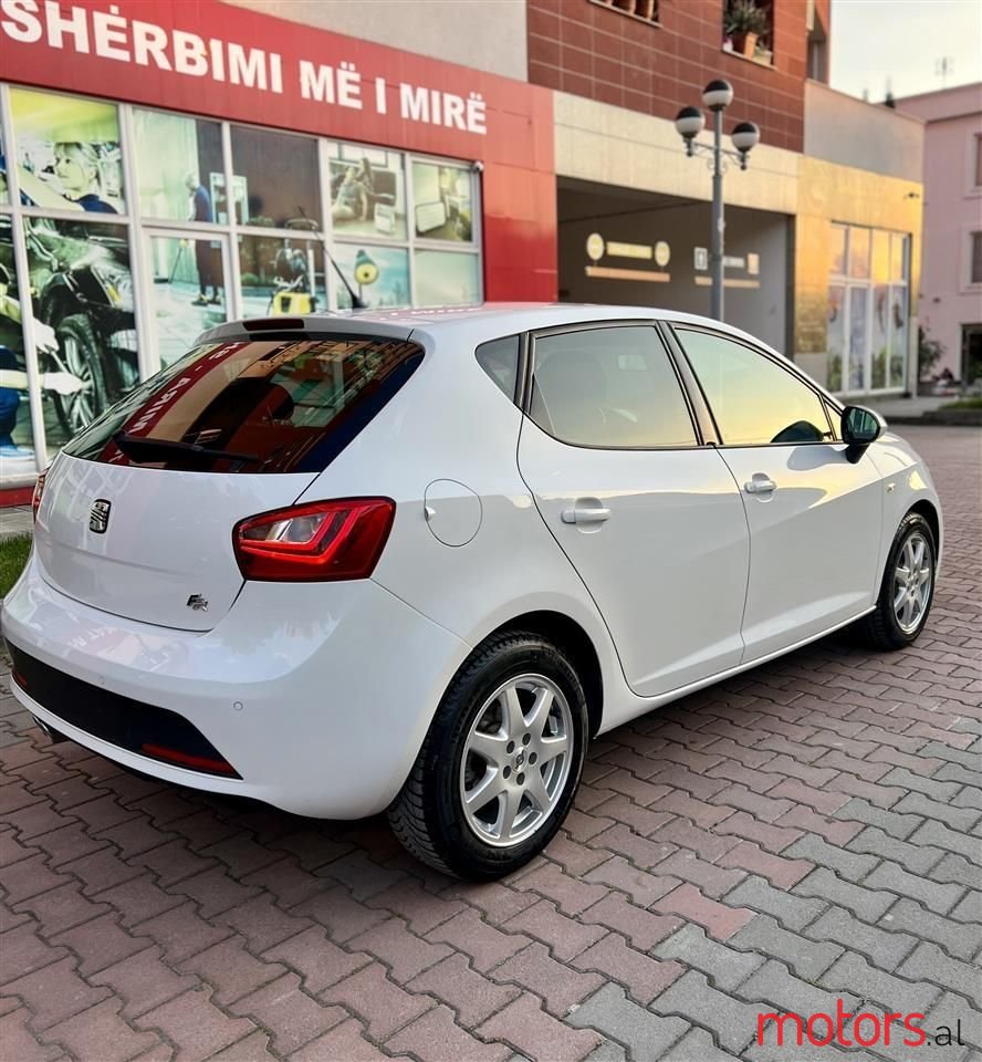 2012' SEAT Ibiza photo #6