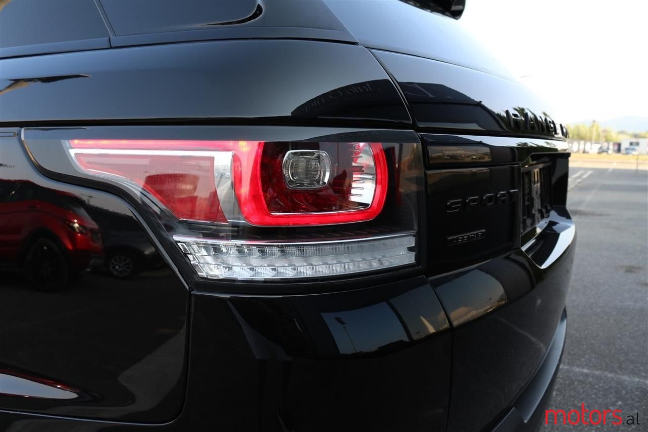 2016' Land Rover Range Rover Sport photo #6