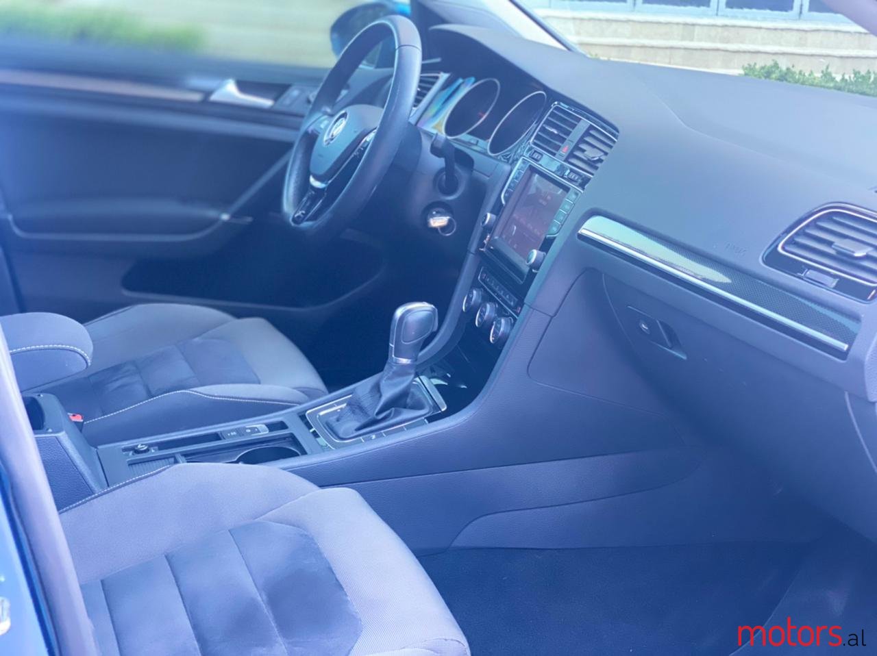 2015' Volkswagen Golf VII photo #5