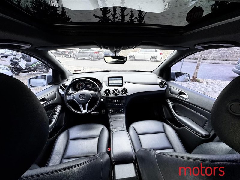2013' Mercedes-Benz B 200 photo #4