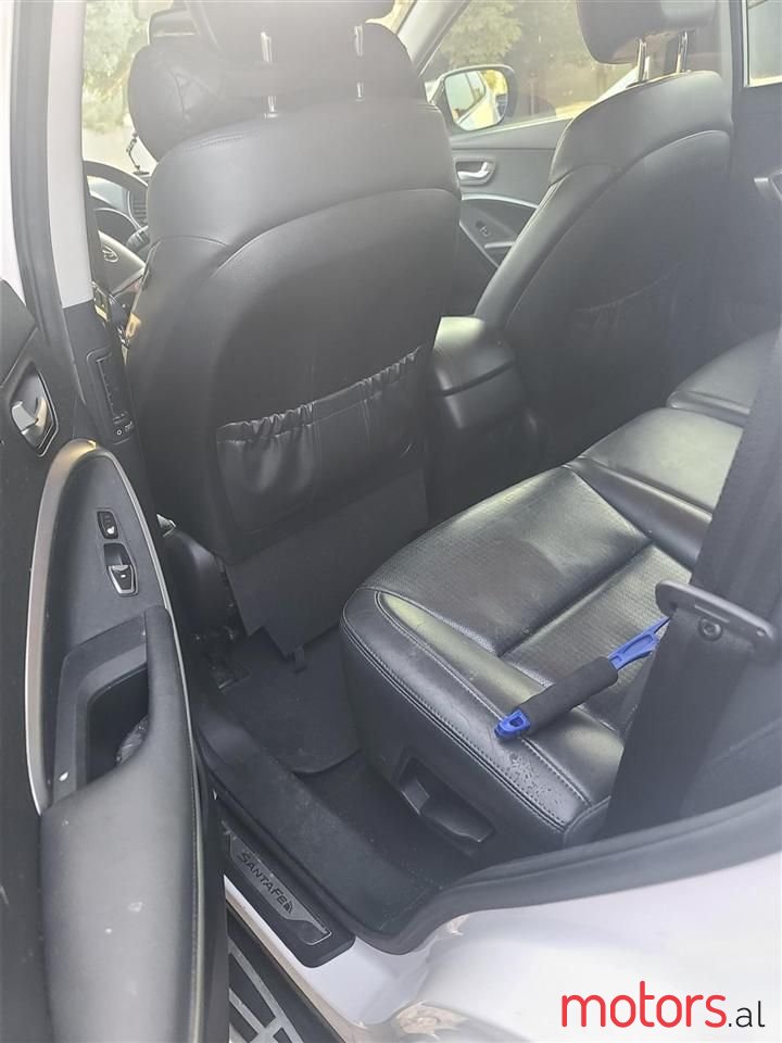 2013' Hyundai Santa Fe photo #6