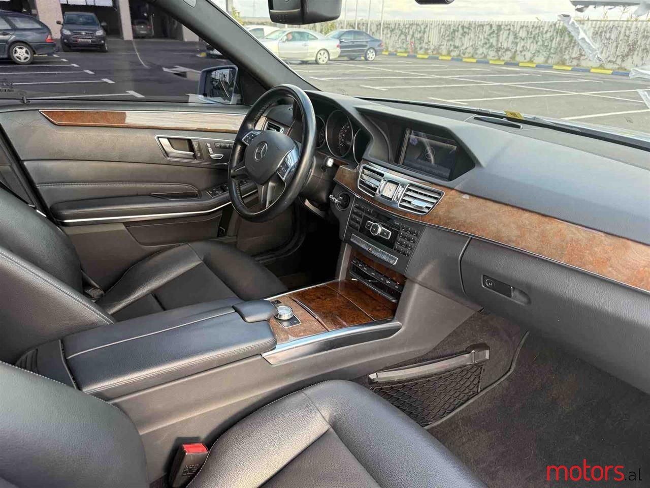 2014' Mercedes-Benz E 200 photo #5