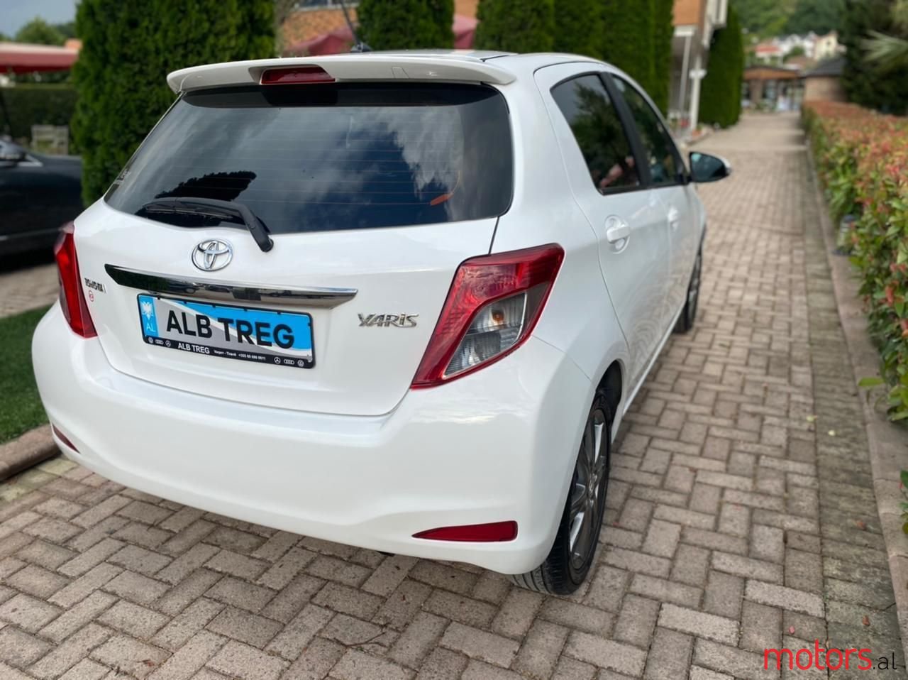 2013' Toyota Yaris photo #4