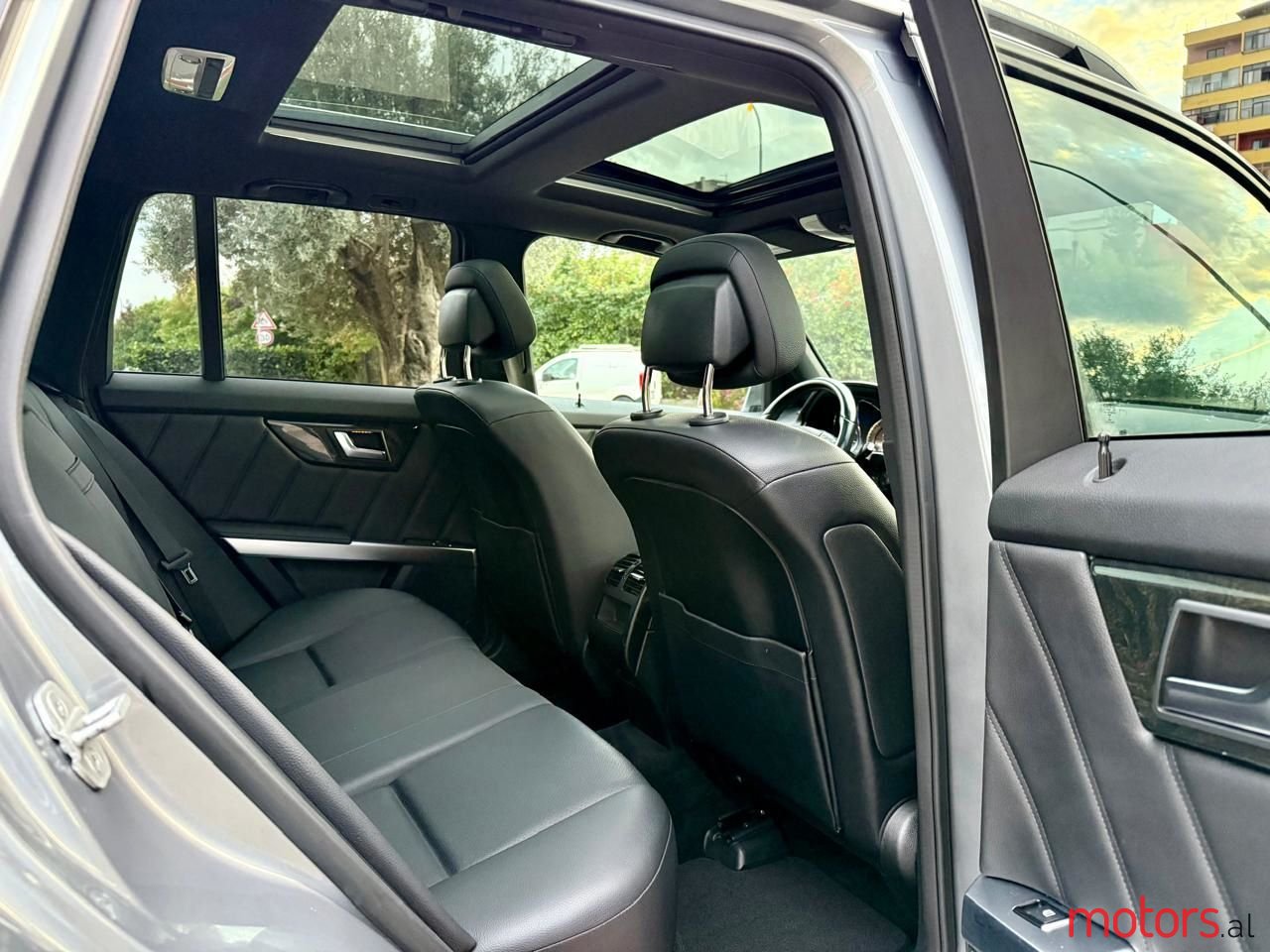 2015' Mercedes-Benz GLK 250 photo #4