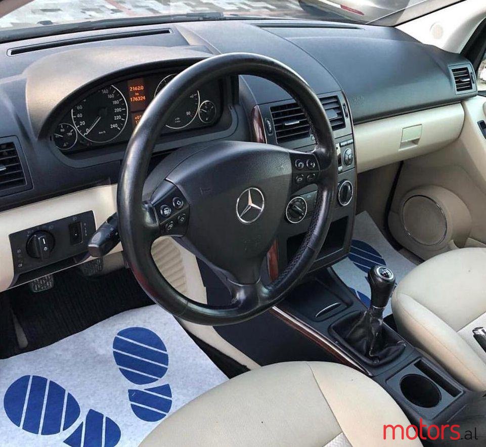 2005' Mercedes-Benz A 180 photo #1