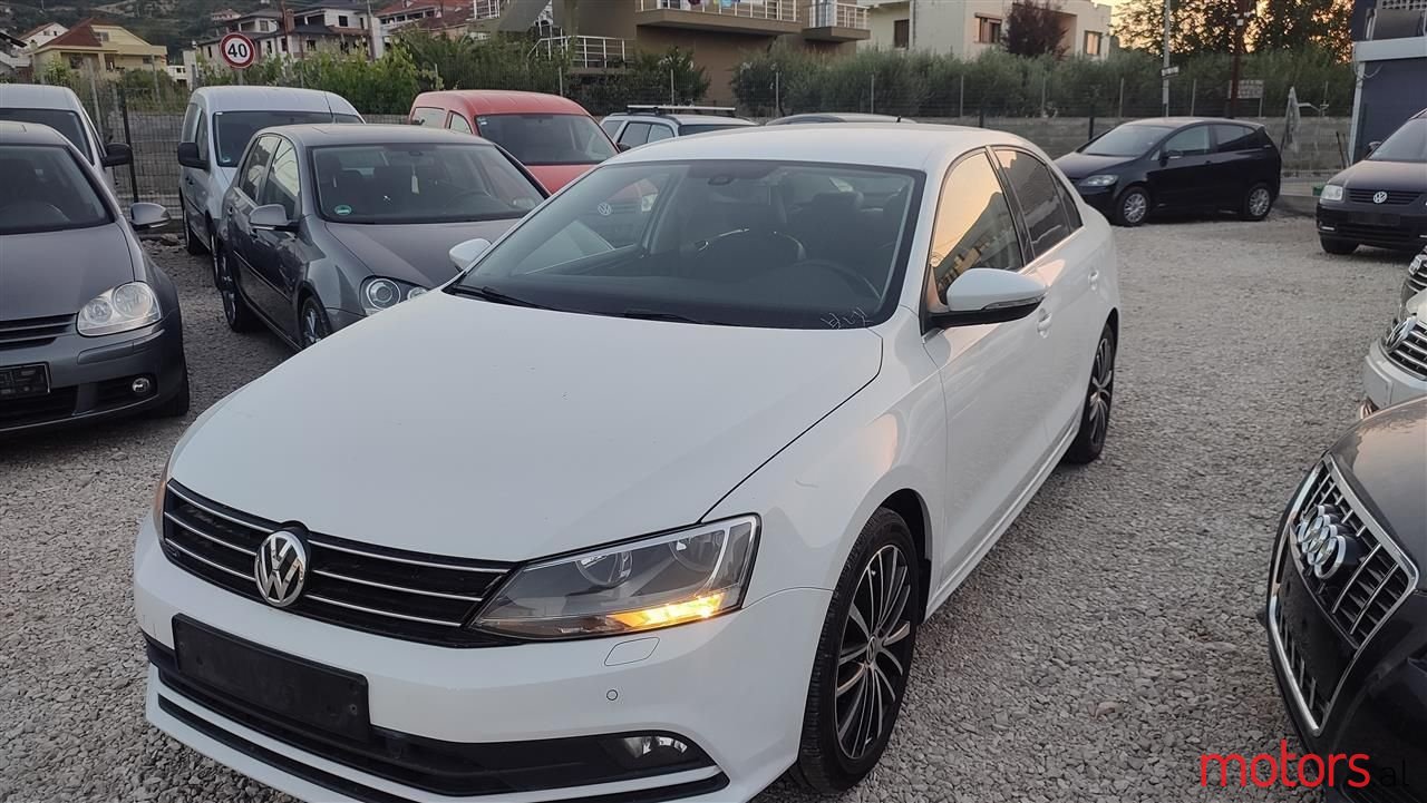 2015' Volkswagen Jetta photo #1