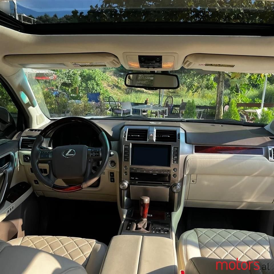 2011' Lexus GX 470 photo #4